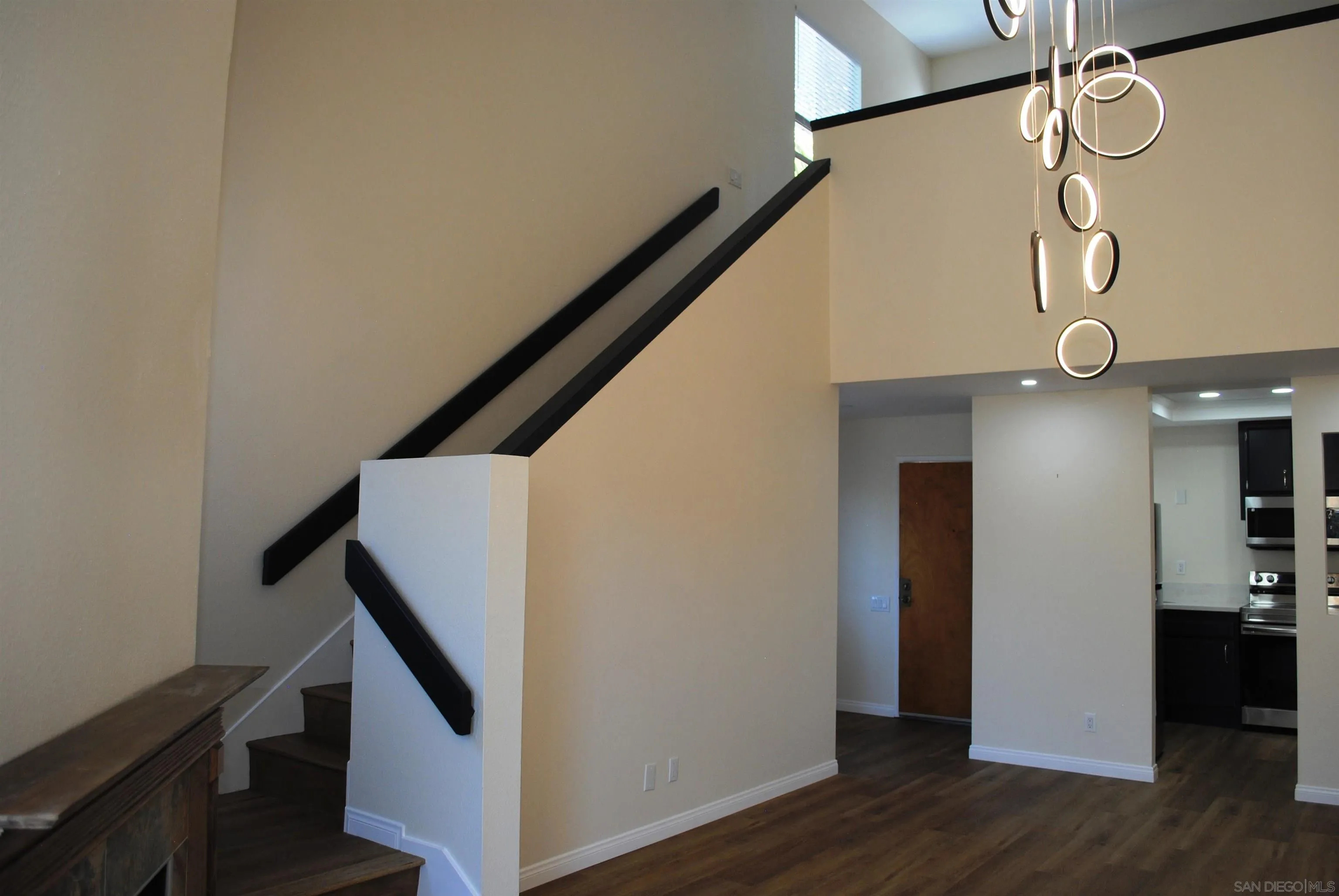 Photo #8: 260010909 Listing: Photo #8