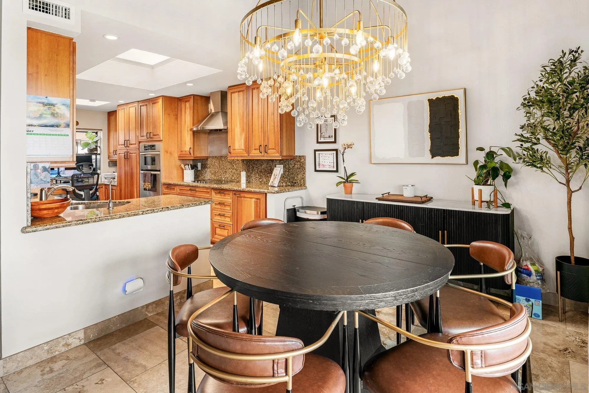 https://cdn.realtyfeed.com/cdn/127/260010910/1f393d3faaa78e6631fd57386b8e3d2f.webp