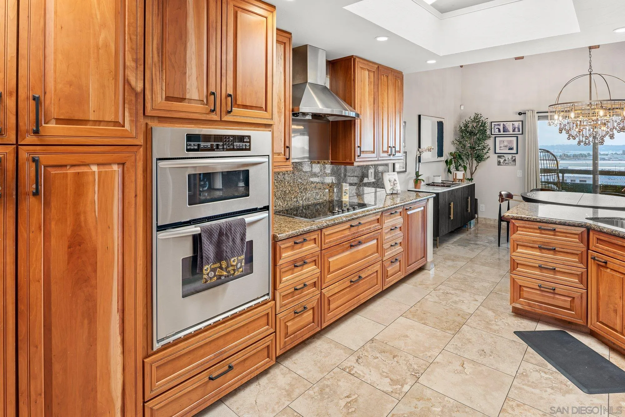https://cdn.realtyfeed.com/cdn/127/260010910/25228c99be4d918b7783c814aee27e37.webp