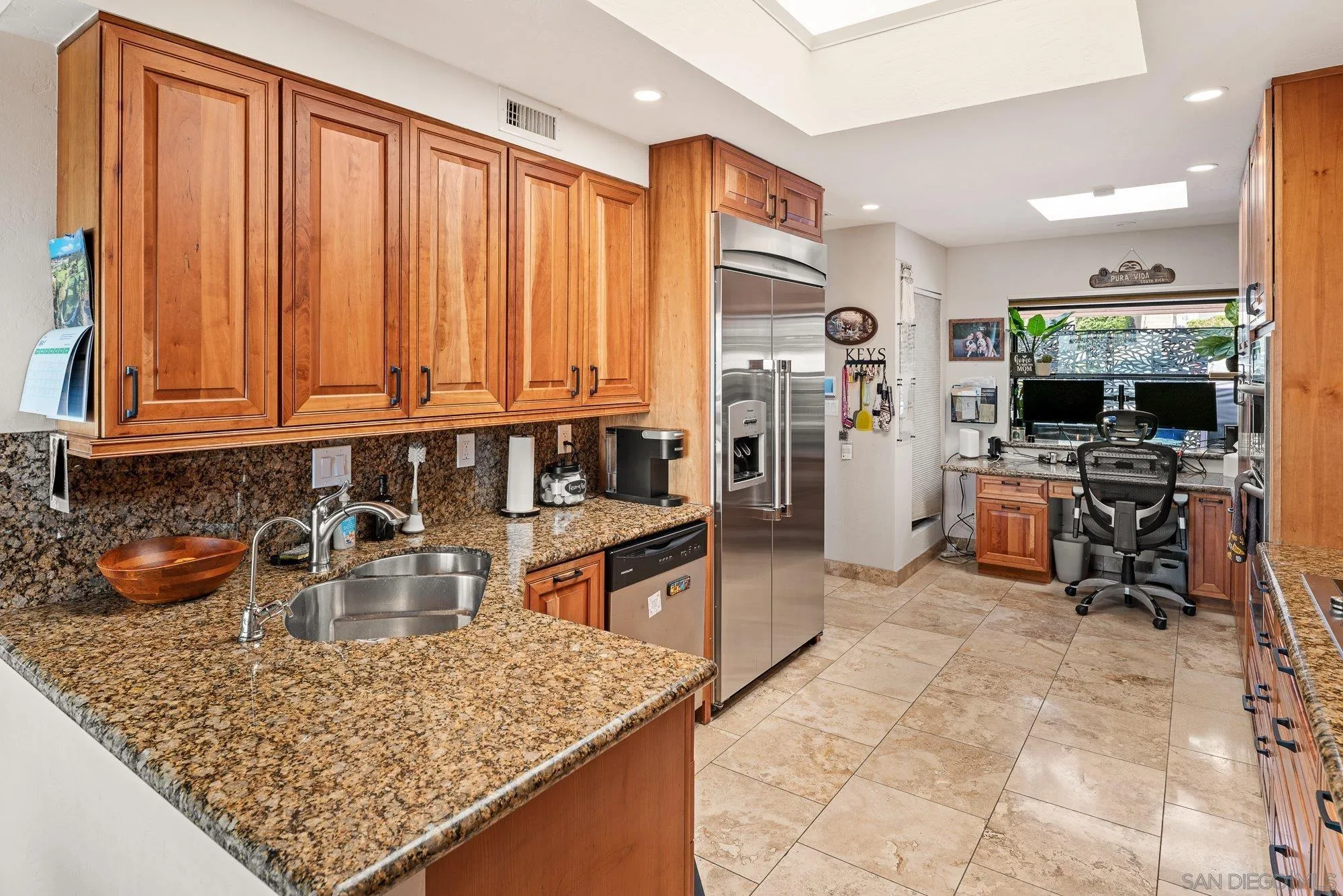 https://cdn.realtyfeed.com/cdn/127/260010910/40beedd217175027bb80e879aaf59822.webp
