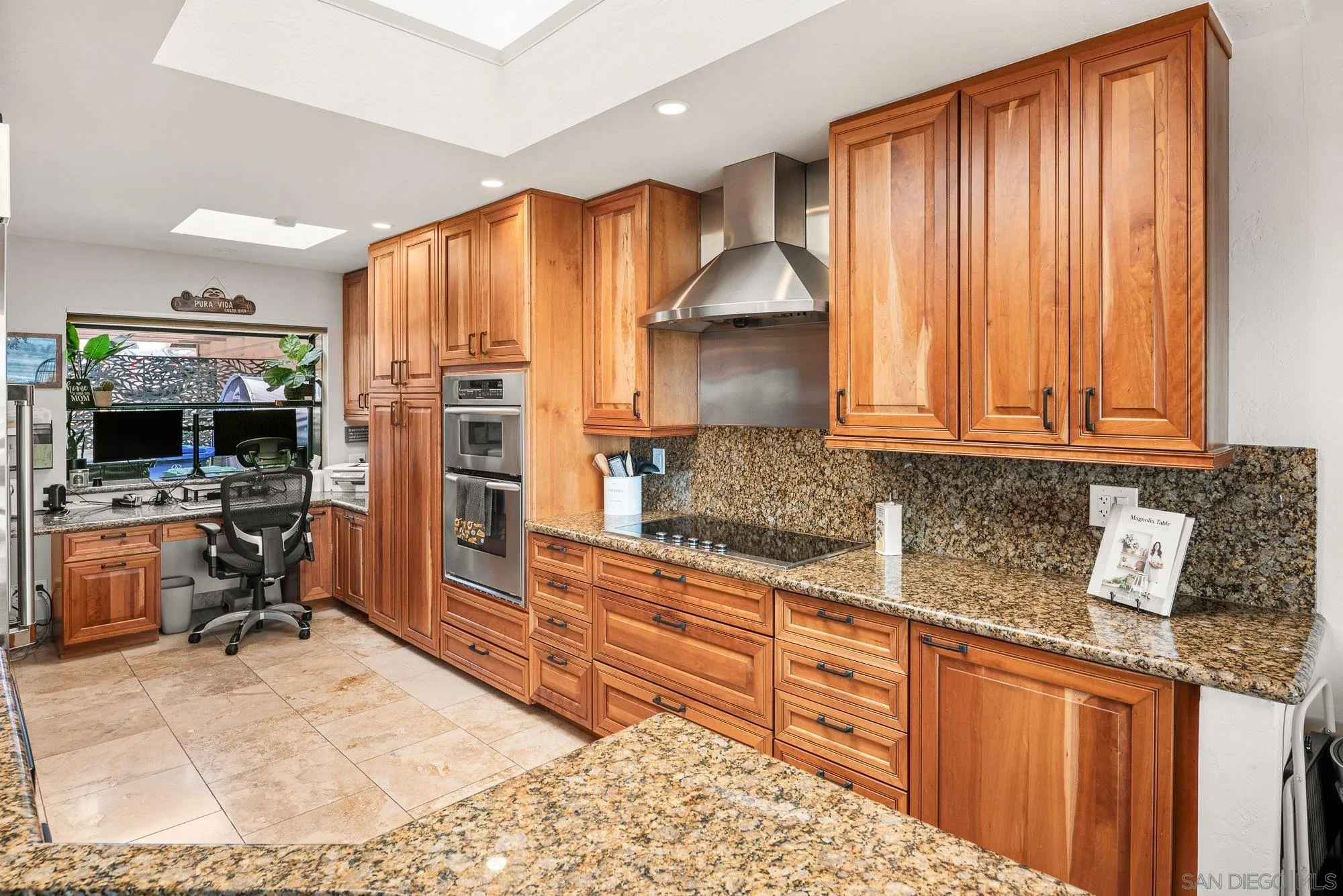https://cdn.realtyfeed.com/cdn/127/260010910/9b6ece53c6e590abd0e9d86696ad3d33.webp