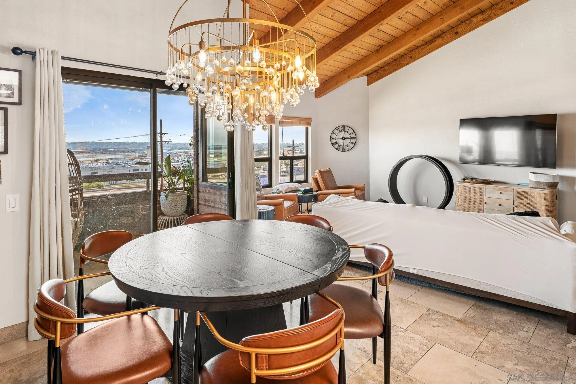https://cdn.realtyfeed.com/cdn/127/260010910/a2bd48a68d8bfb0b533666b7fcdba74b.webp
