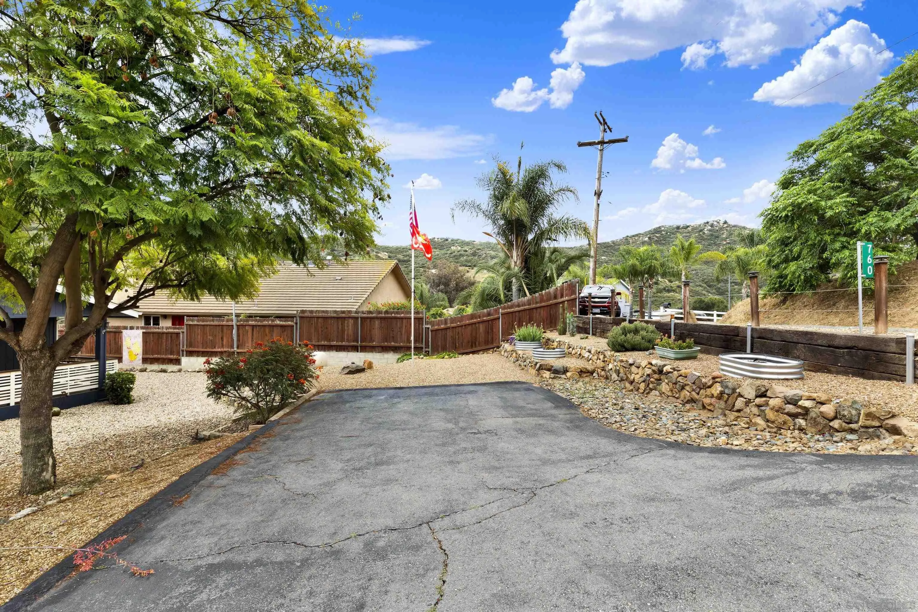 https://cdn.realtyfeed.com/cdn/127/260010911/0129b193676b6459ac59ac31da40f12e.webp