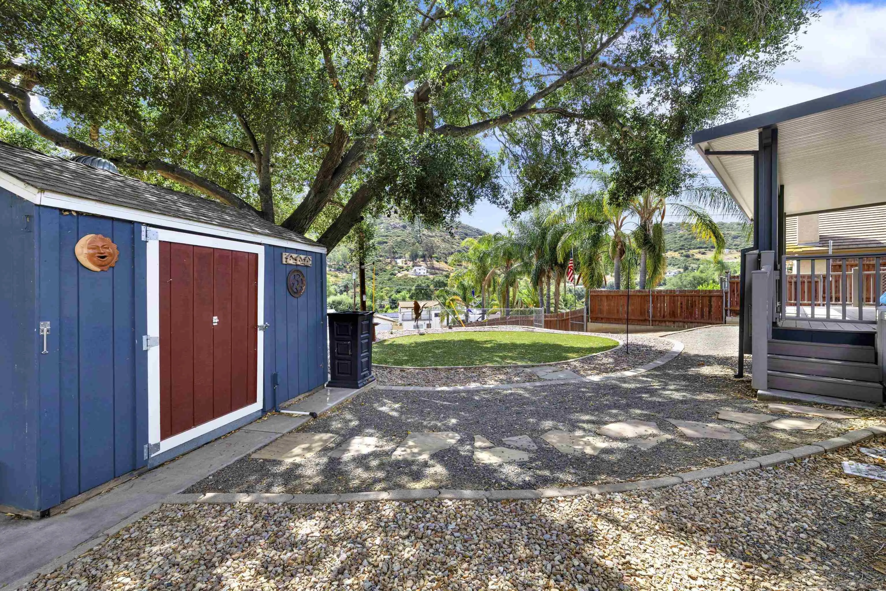 https://cdn.realtyfeed.com/cdn/127/260010911/241dea1c2f6bb6c30610b4196fdf06f4.webp