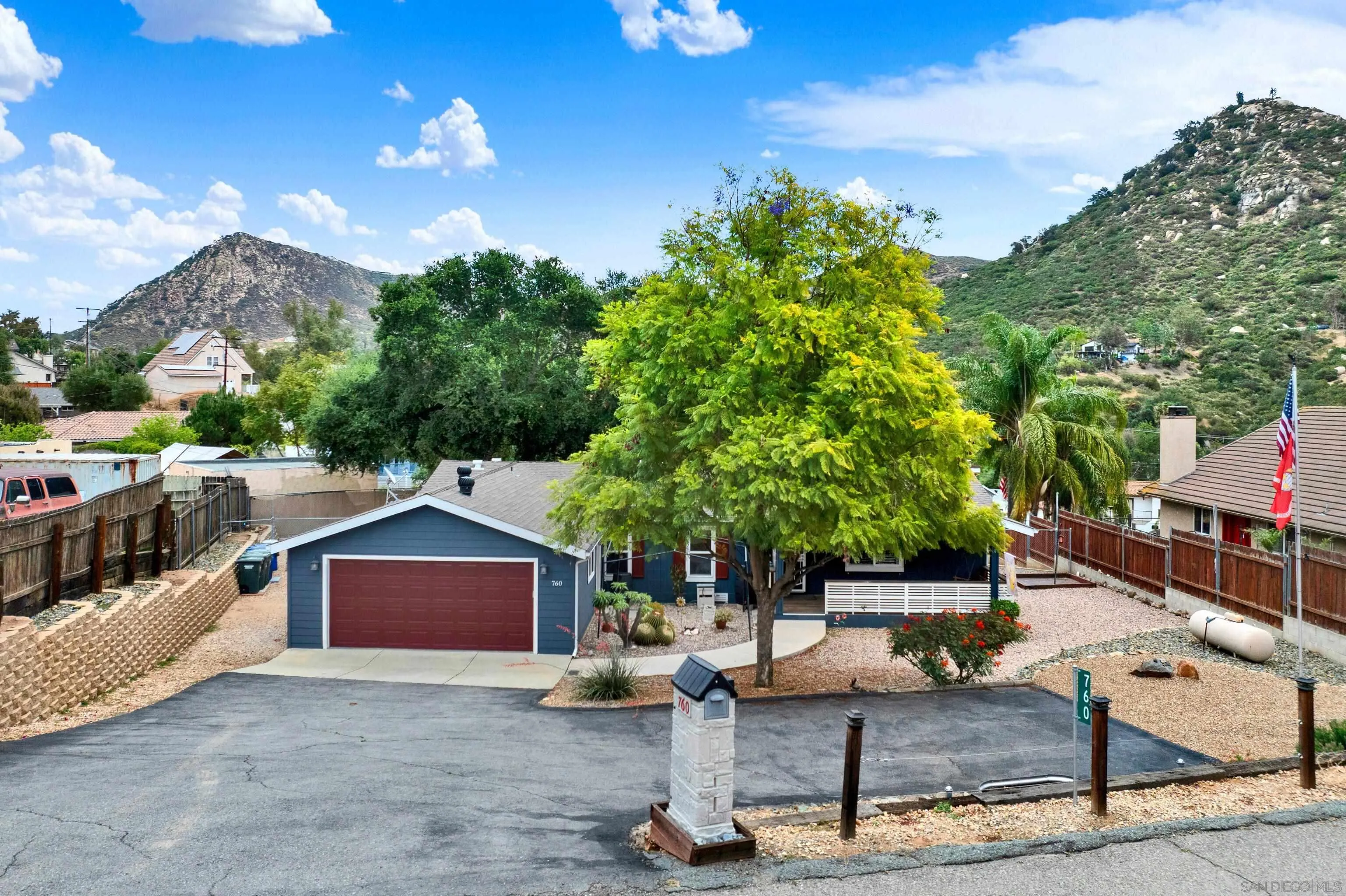 https://cdn.realtyfeed.com/cdn/127/260010911/2f0768c2a78f03fd49e35ebb88f9ffcc.webp