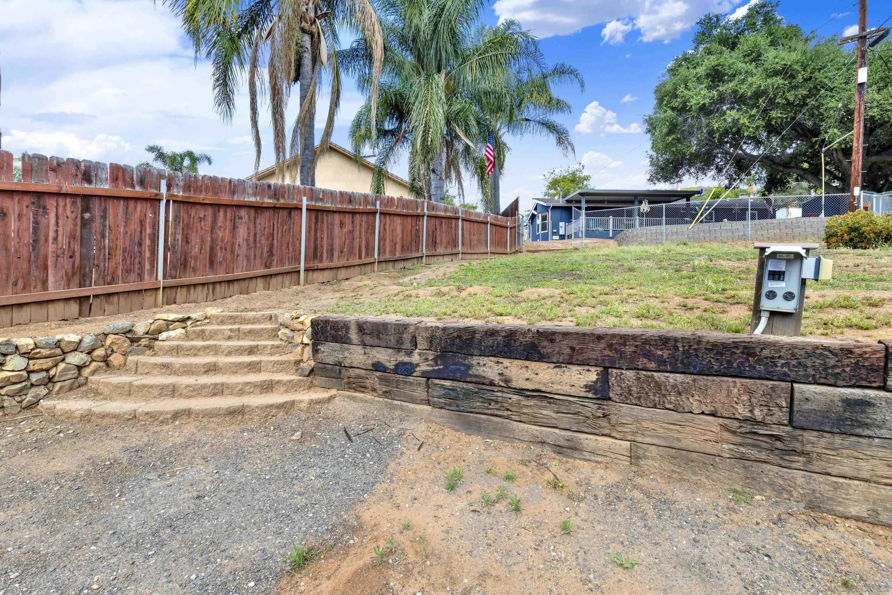 https://cdn.realtyfeed.com/cdn/127/260010911/700c0996039c4bcd6919d8aedb006354.webp