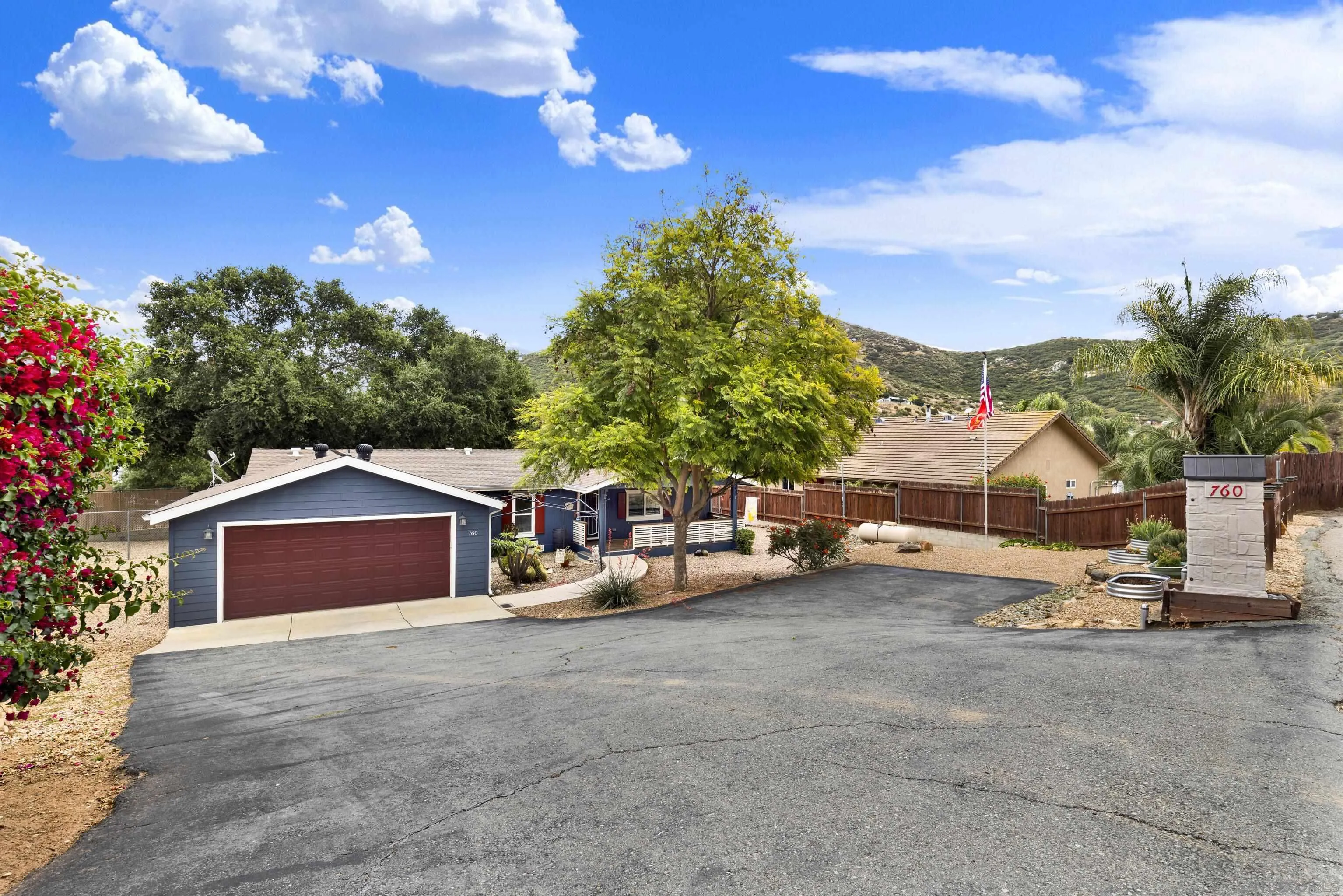 https://cdn.realtyfeed.com/cdn/127/260010911/8f2674bca184dbbd3bf30b4bbed84533.webp