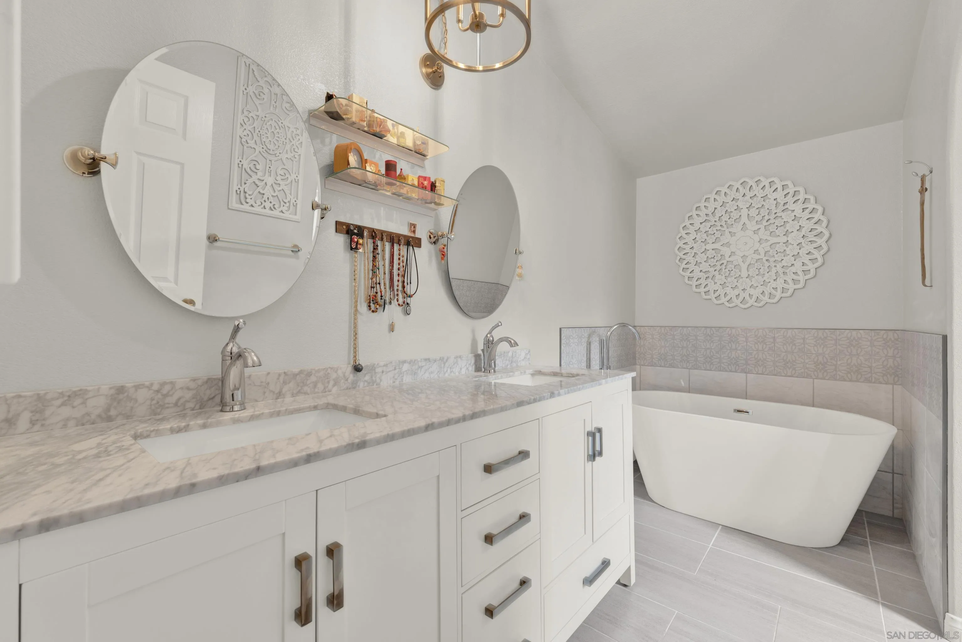 https://cdn.realtyfeed.com/cdn/127/260010911/f101b138645c015af3ccc6d2cfa75feb.webp