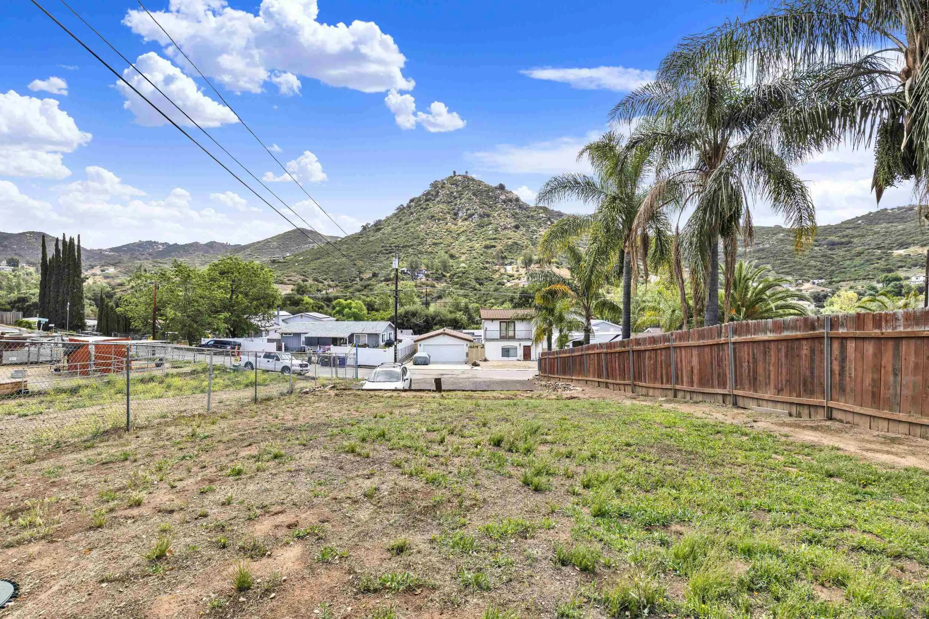 https://cdn.realtyfeed.com/cdn/127/260010911/fb4df253af1063a30f39630ebbef3e5f.webp