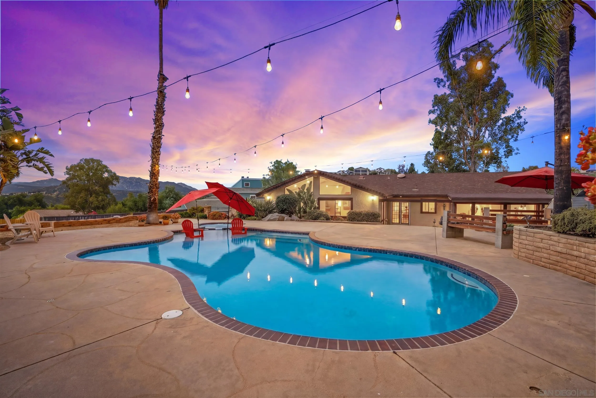 https://cdn.realtyfeed.com/cdn/127/260010912/1a5de70b6f5cab08a818494d303decfd.webp