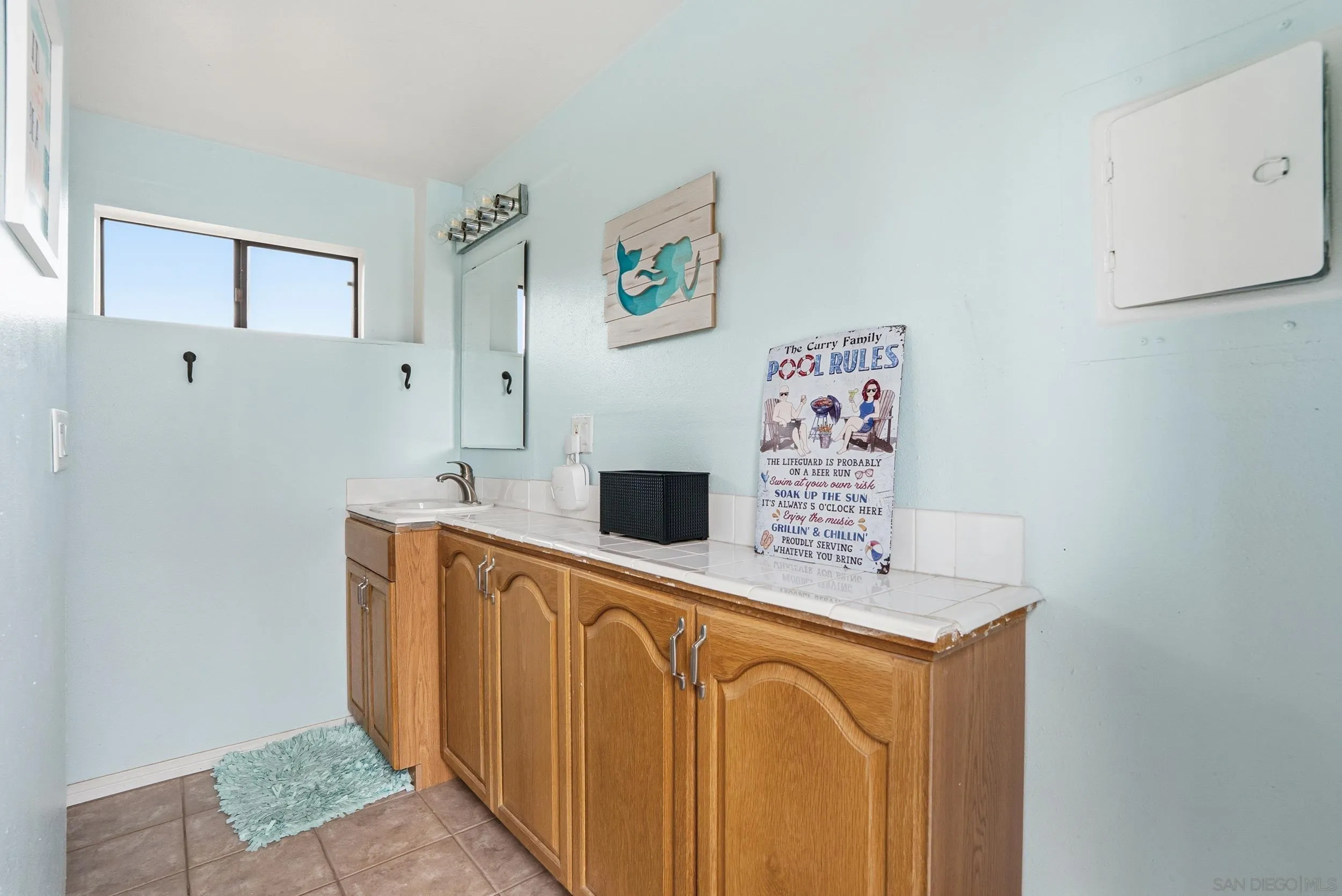 https://cdn.realtyfeed.com/cdn/127/260010912/2f84b6a888f2f3c28c1f845954b4e0f7.webp