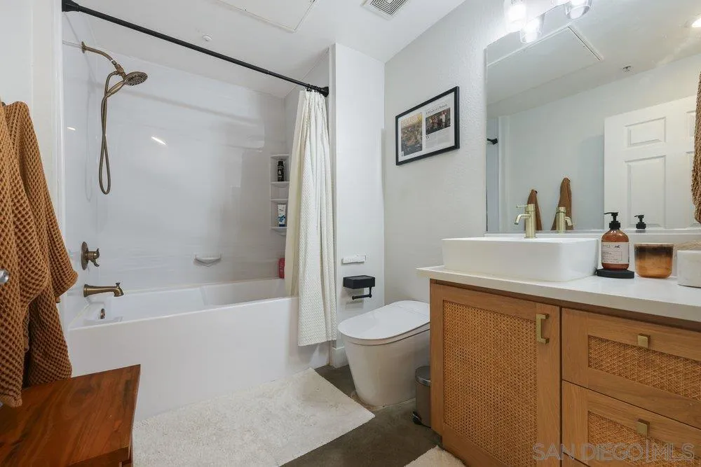 Photo #13: 260010913 Listing: Photo #13