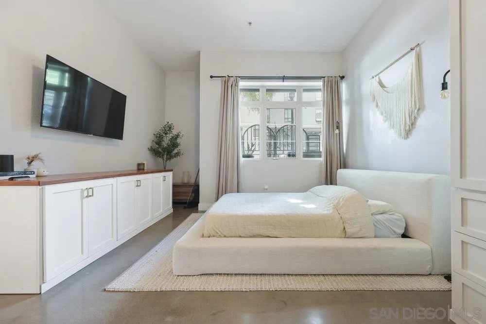 Photo #14: 260010913 Listing: Photo #14