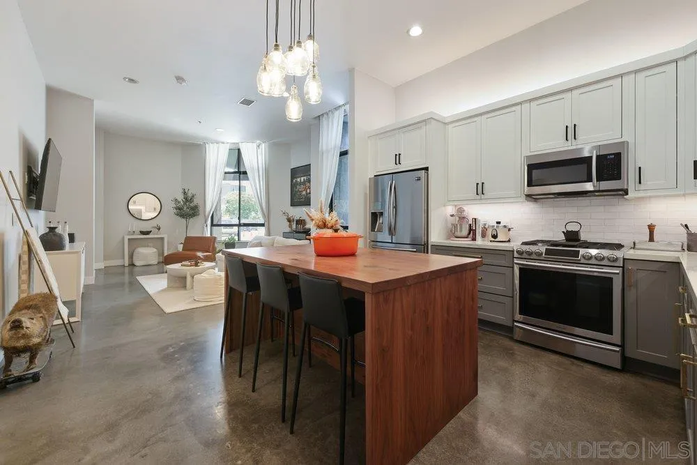 Photo #9: 260010913 Listing: Photo #9