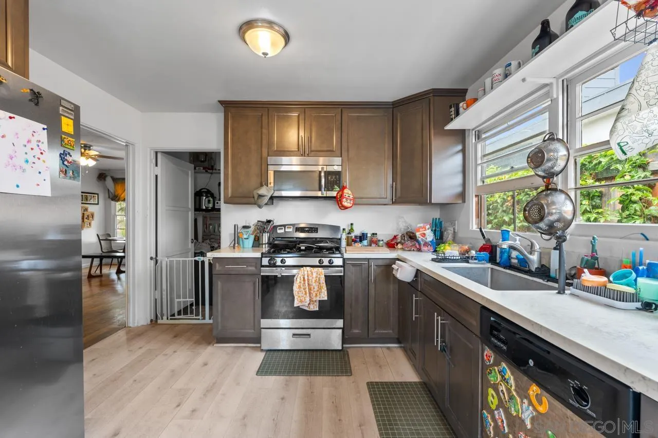 https://cdn.realtyfeed.com/cdn/127/260010918/1a8f788ba7a2d4cbf8402de08288103e.webp