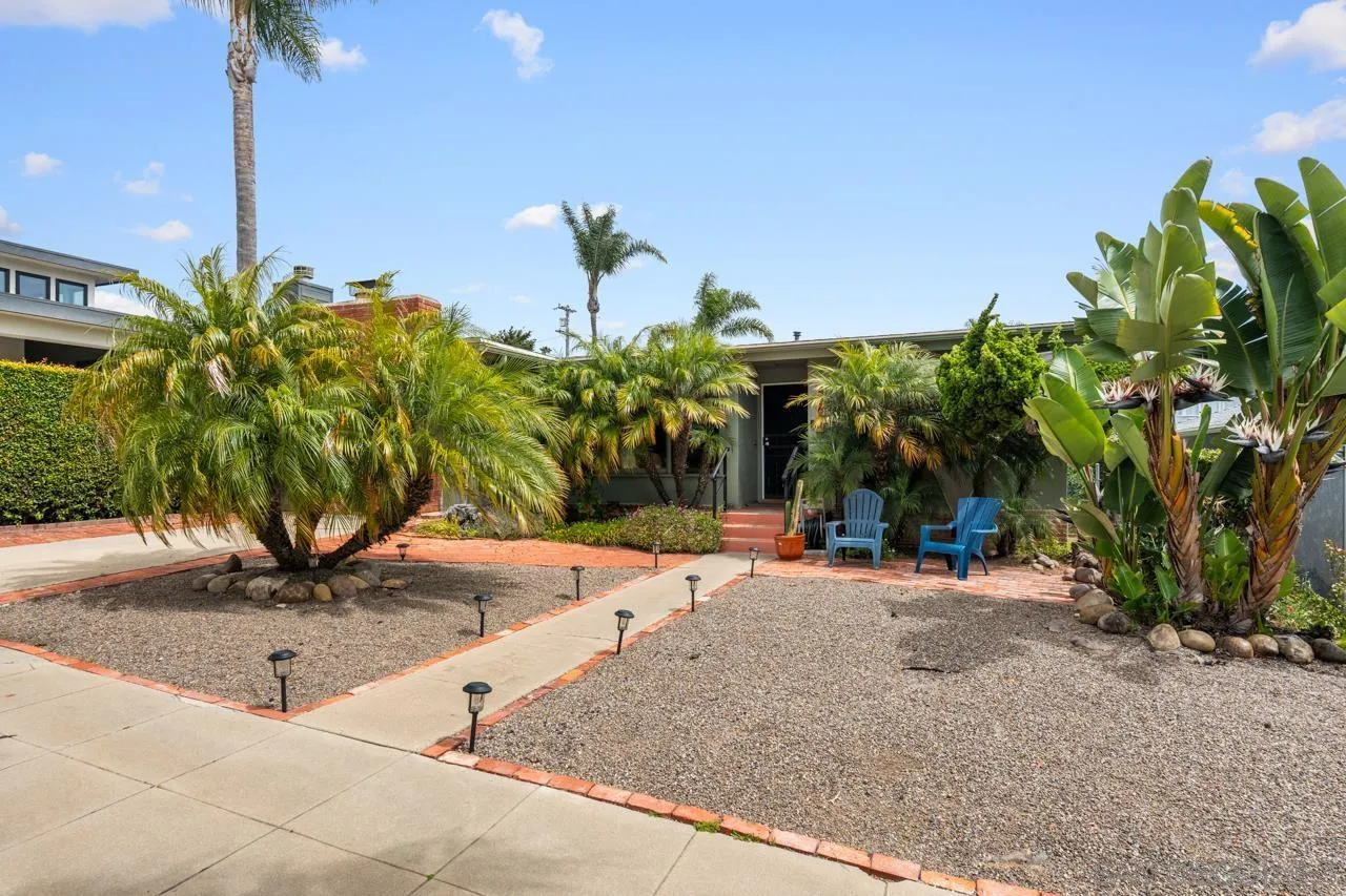 https://cdn.realtyfeed.com/cdn/127/260010918/55cc86996b5a70f6b564e412c855d8b2.webp