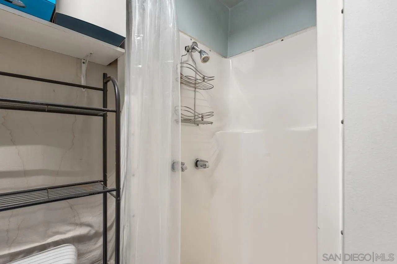 https://cdn.realtyfeed.com/cdn/127/260010918/595d4570ebd131555f008e384a0c4571.webp