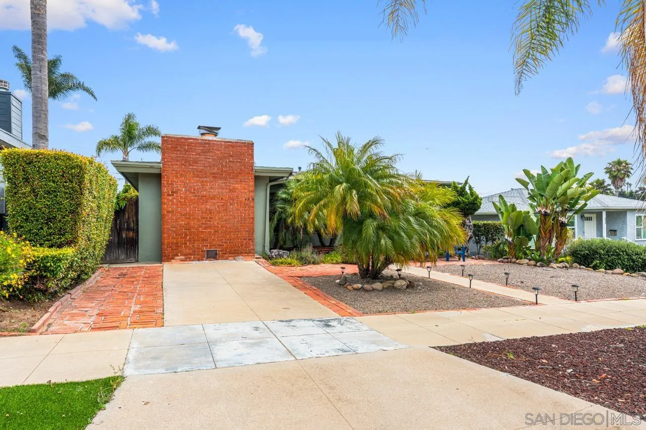 https://cdn.realtyfeed.com/cdn/127/260010918/d4b244e634ad54dcf2e49cf9ff2a80a3.webp