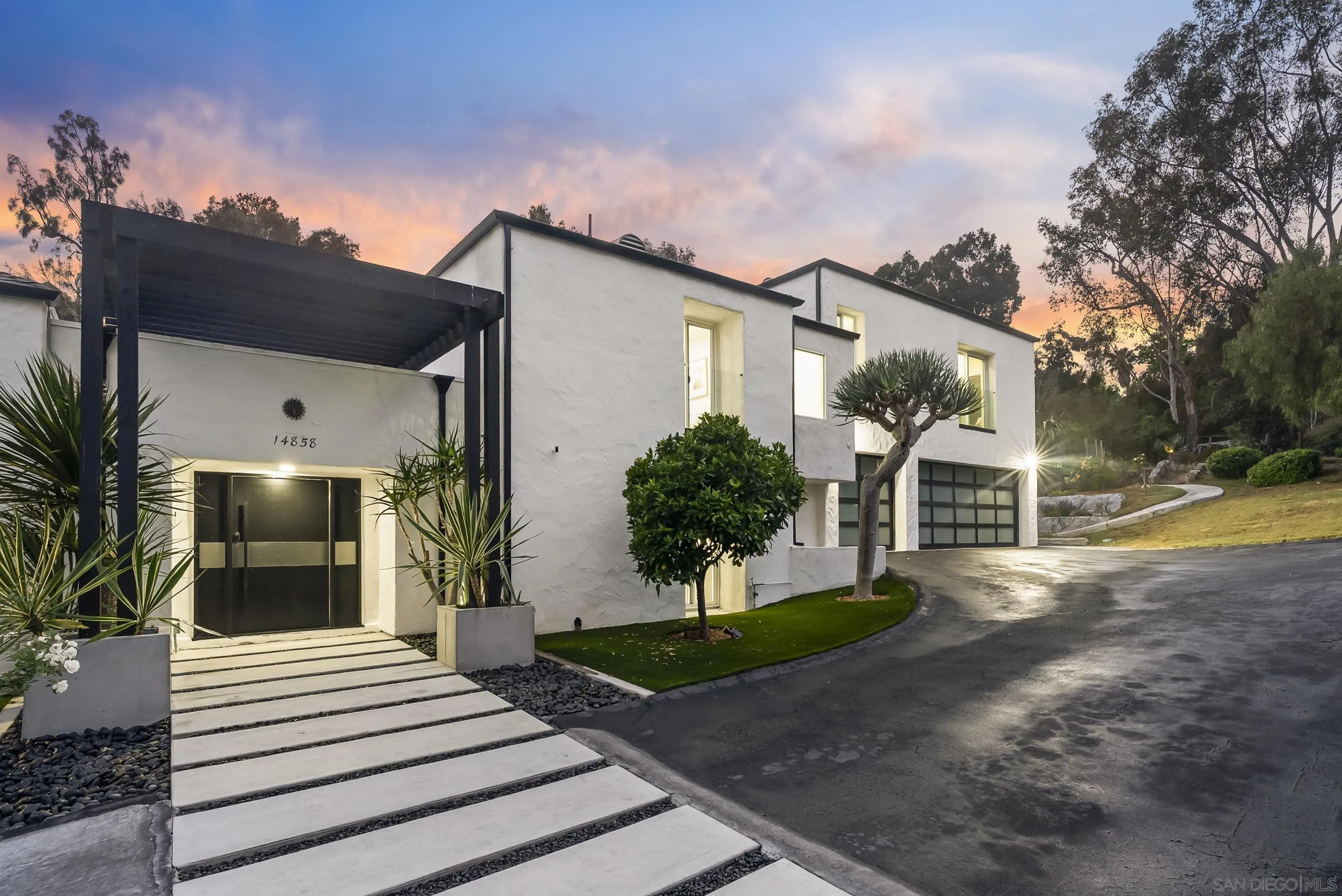 https://cdn.realtyfeed.com/cdn/127/260010919/305d4af16745885d12c5595b2b3b60ff.webp