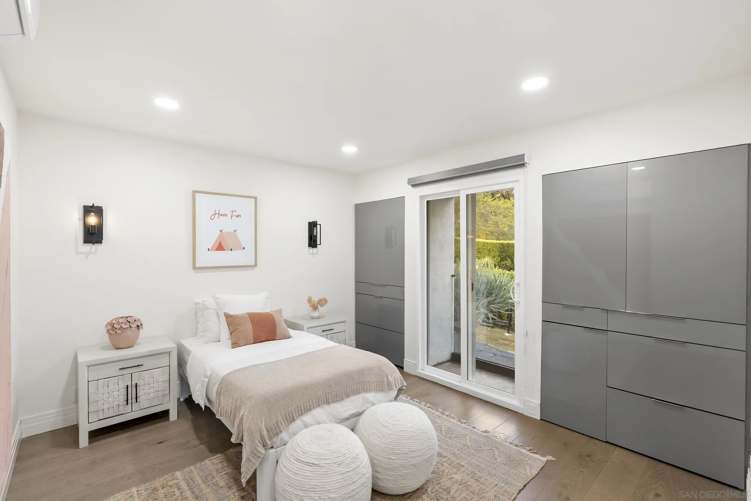 https://cdn.realtyfeed.com/cdn/127/260010919/550b2d1bebd8c43ac7eac552ada3554c.webp