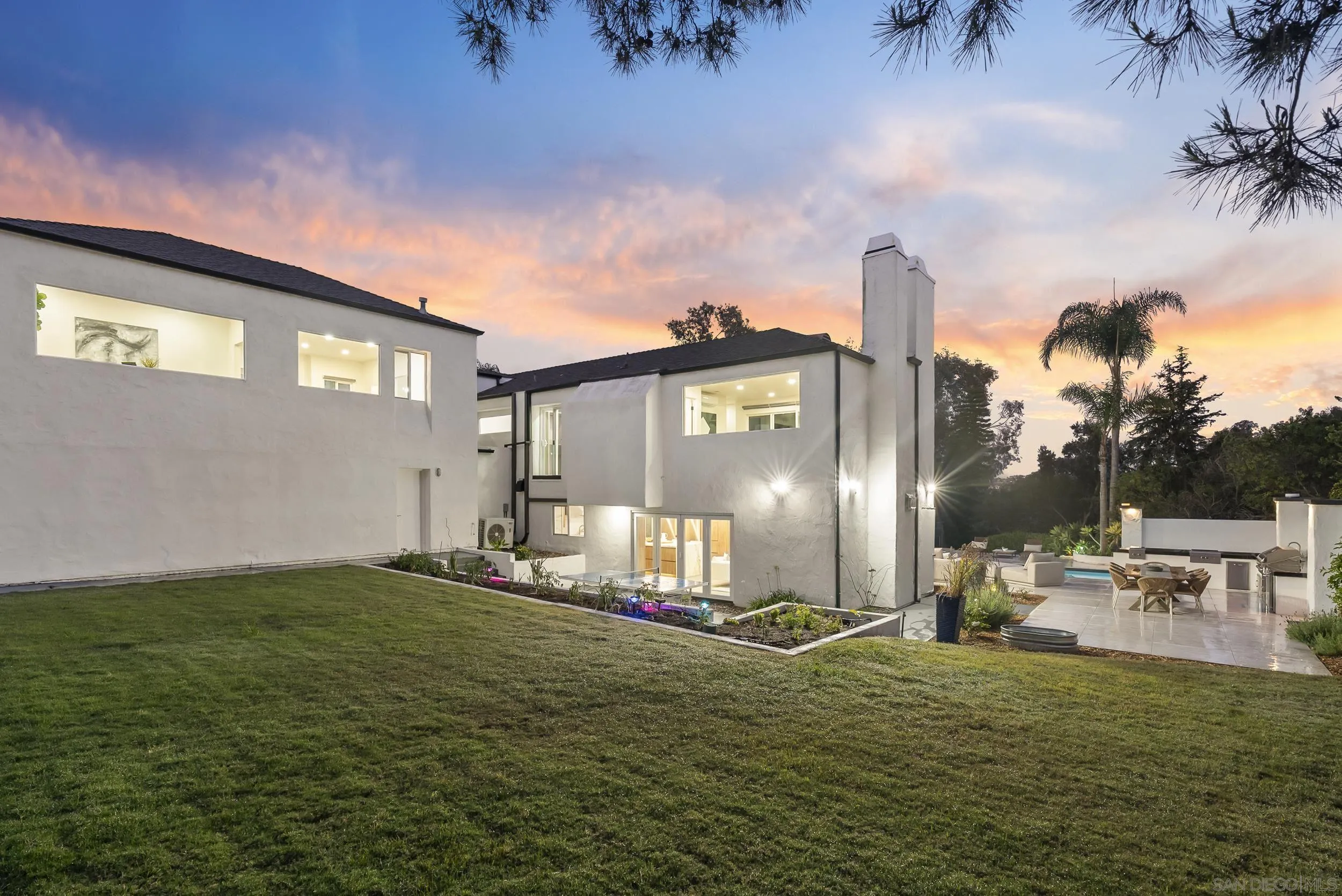 https://cdn.realtyfeed.com/cdn/127/260010919/81cf5d1988f8eafebf8c85eacded2a45.webp