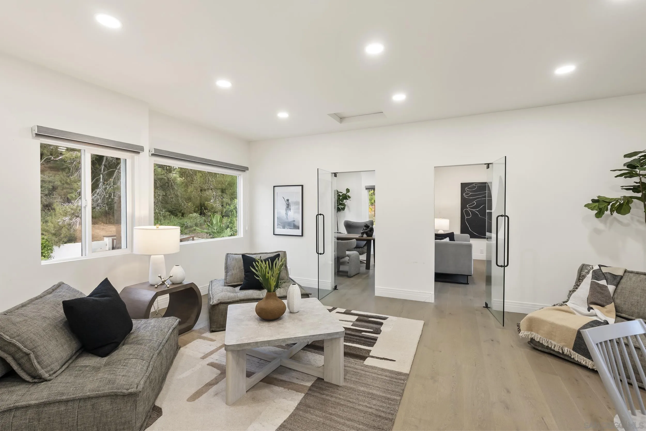 https://cdn.realtyfeed.com/cdn/127/260010919/93cbb911c5acfd4846c690d2ef05f036.webp