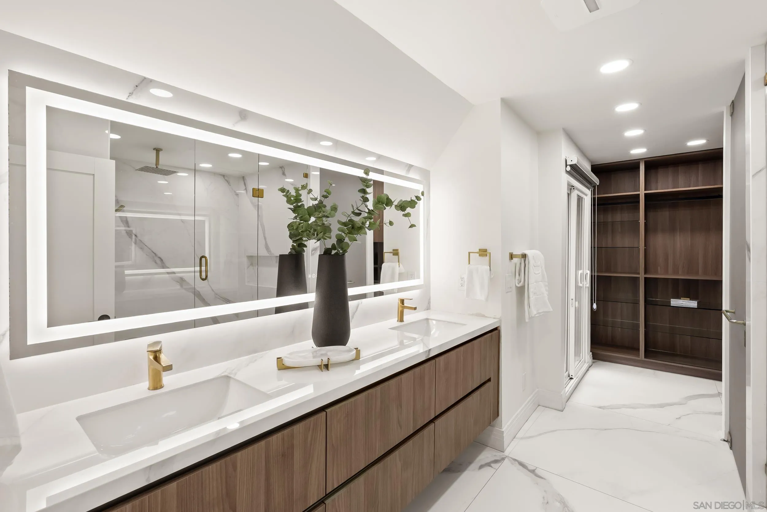 https://cdn.realtyfeed.com/cdn/127/260010919/b1b2ade0d7f23e007605f6b869f10e51.webp