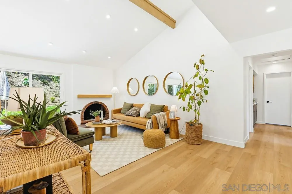 https://cdn.realtyfeed.com/cdn/127/260010920/357da88b6d5b4721d64663132a797c9c.webp