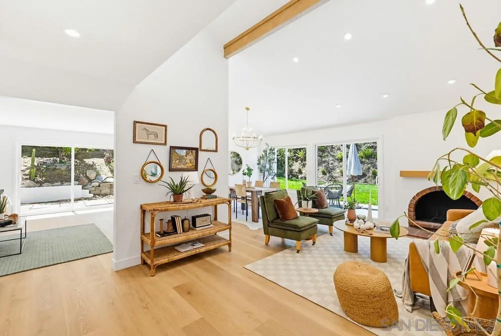 https://cdn.realtyfeed.com/cdn/127/260010920/8ea92d60bccbbb6f1ee82b98b34900a8.webp