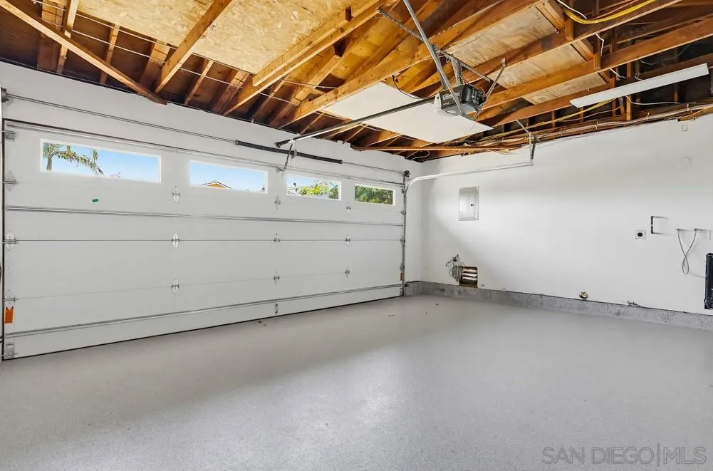 https://cdn.realtyfeed.com/cdn/127/260010920/bb3aede101e9ef5abc3260946b853693.webp