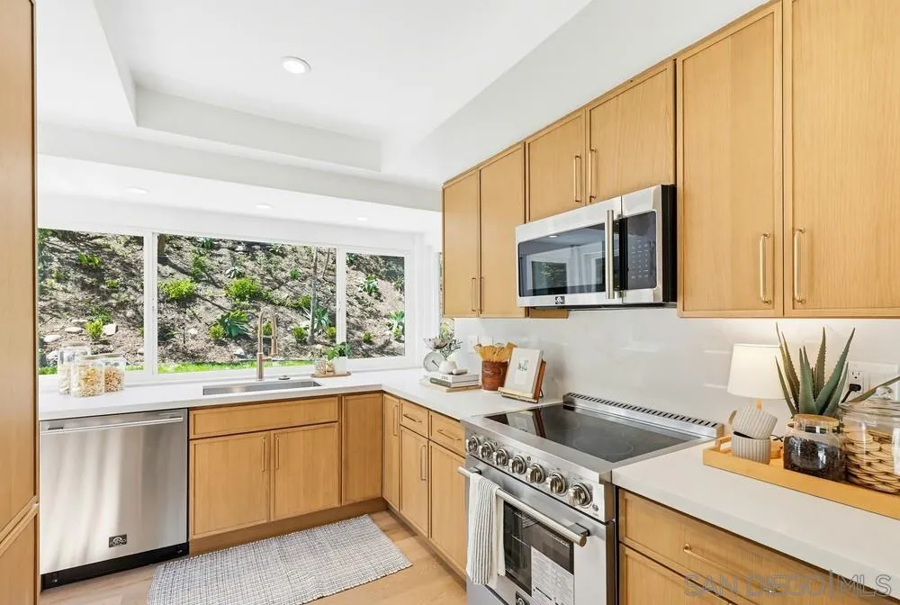 https://cdn.realtyfeed.com/cdn/127/260010920/f332ca9136a3035ec884f8f6bd92a02d.webp