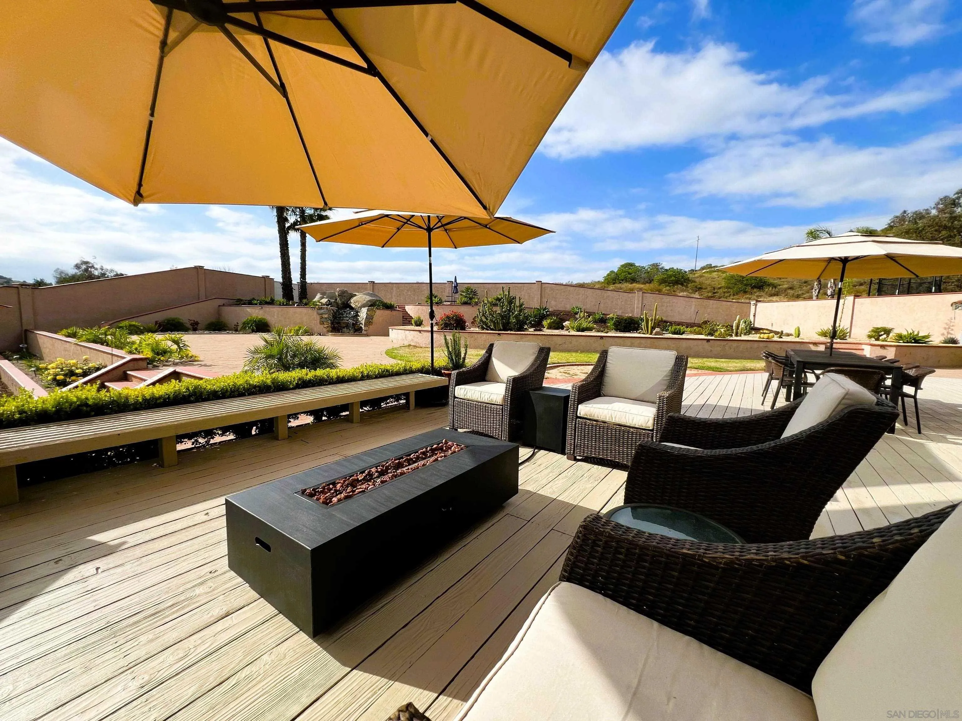 https://cdn.realtyfeed.com/cdn/127/260010928/0ce1e39a984f7bfe2d70154b08f063a7.webp