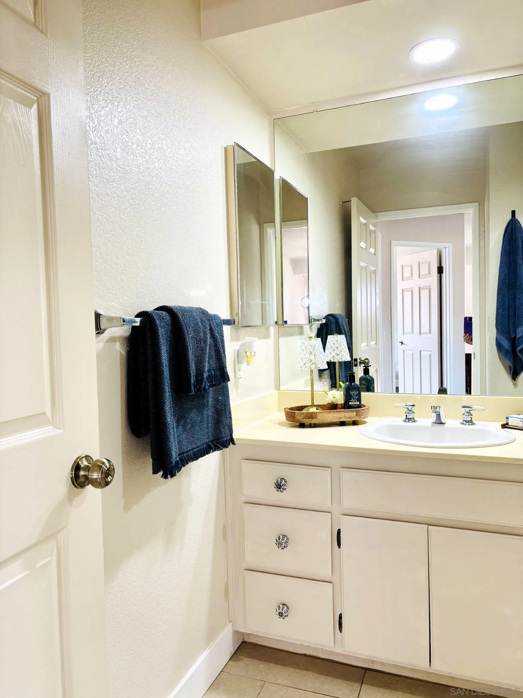 https://cdn.realtyfeed.com/cdn/127/260010928/66076a36cf538ca2809303dc34ea5221.webp