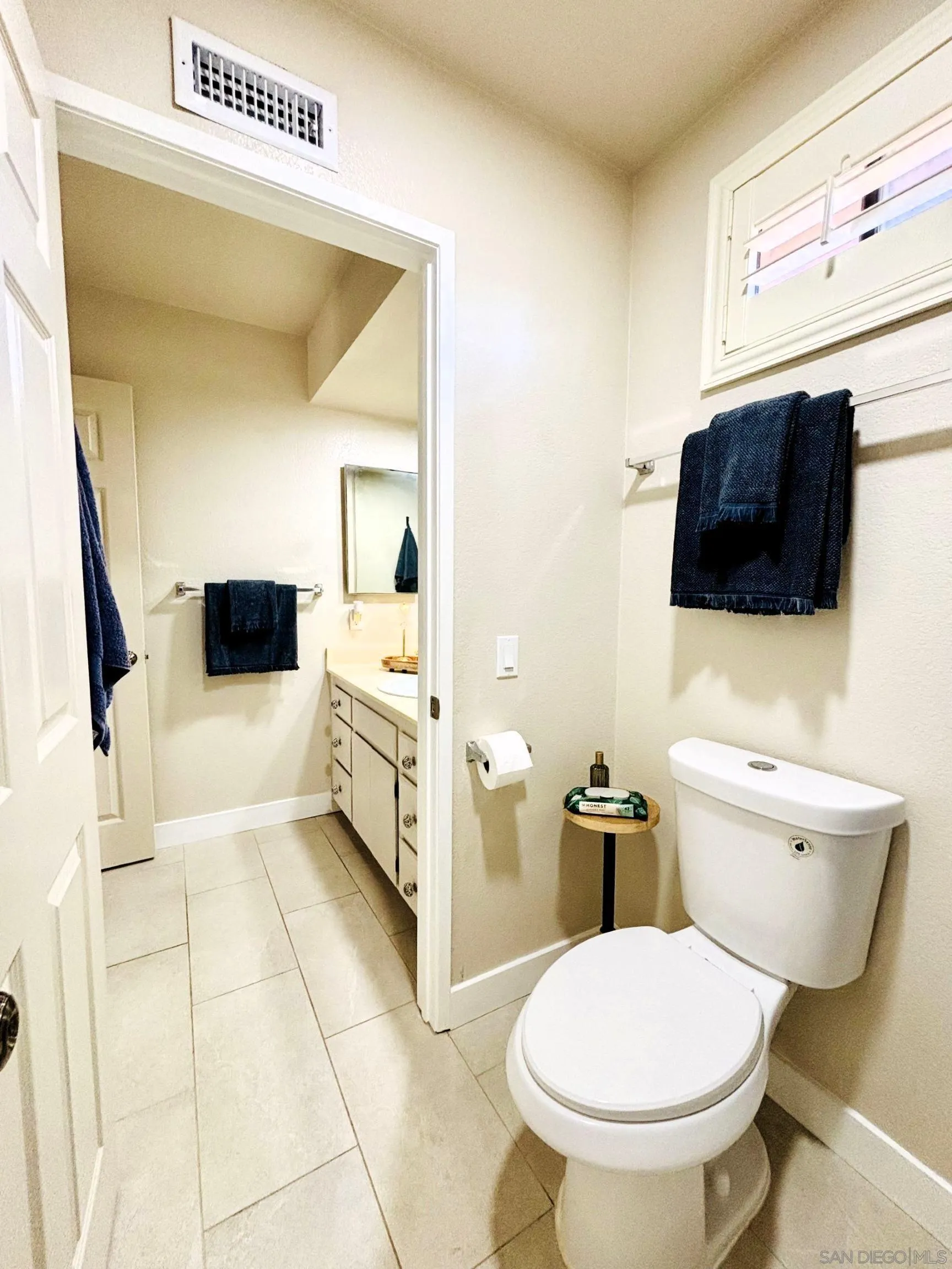 https://cdn.realtyfeed.com/cdn/127/260010928/79546b3c2ba574e6dba3ed99c9fa7427.webp