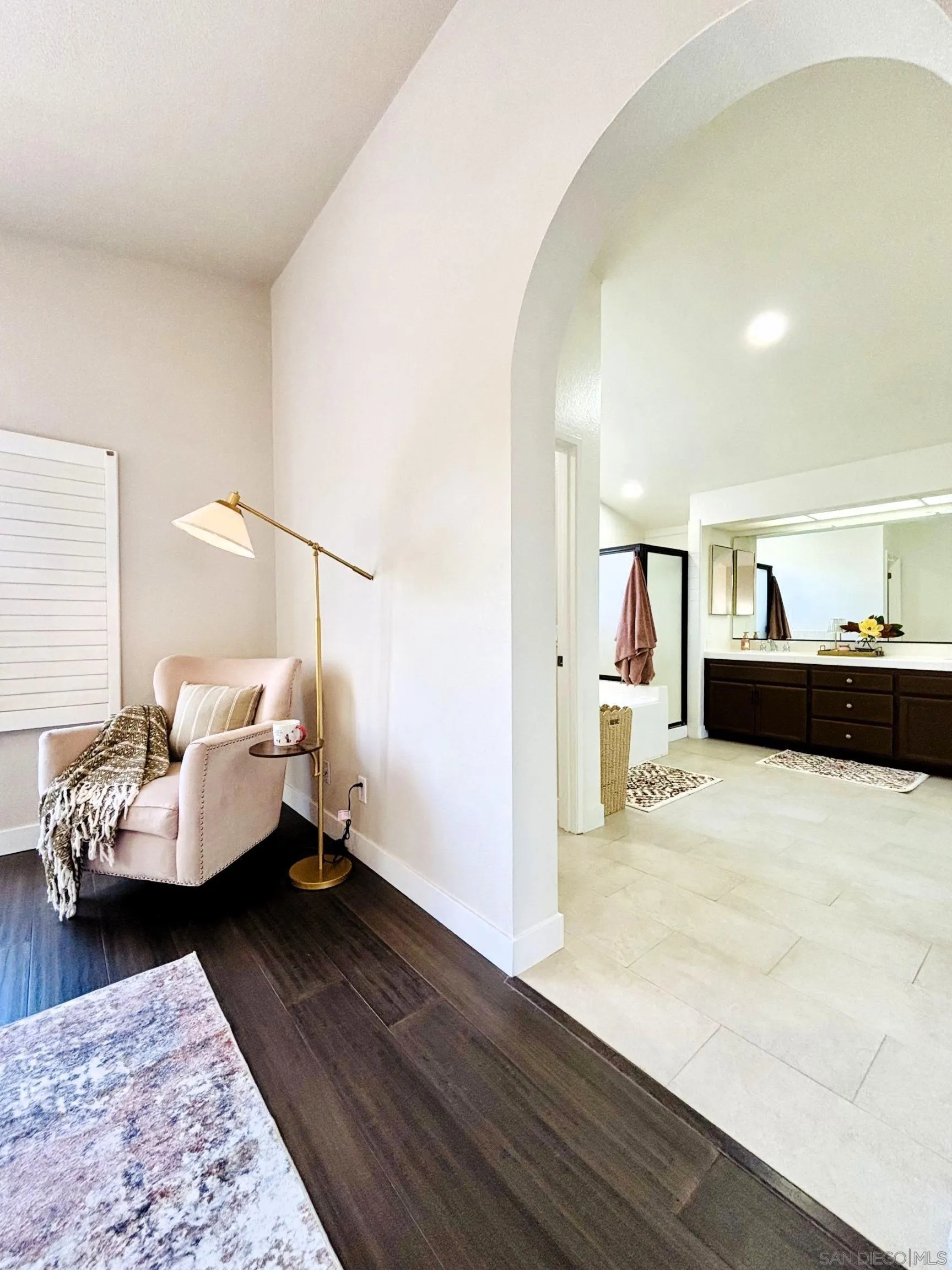 https://cdn.realtyfeed.com/cdn/127/260010928/8ab6122844e51bcb8a6953d760c2702e.webp