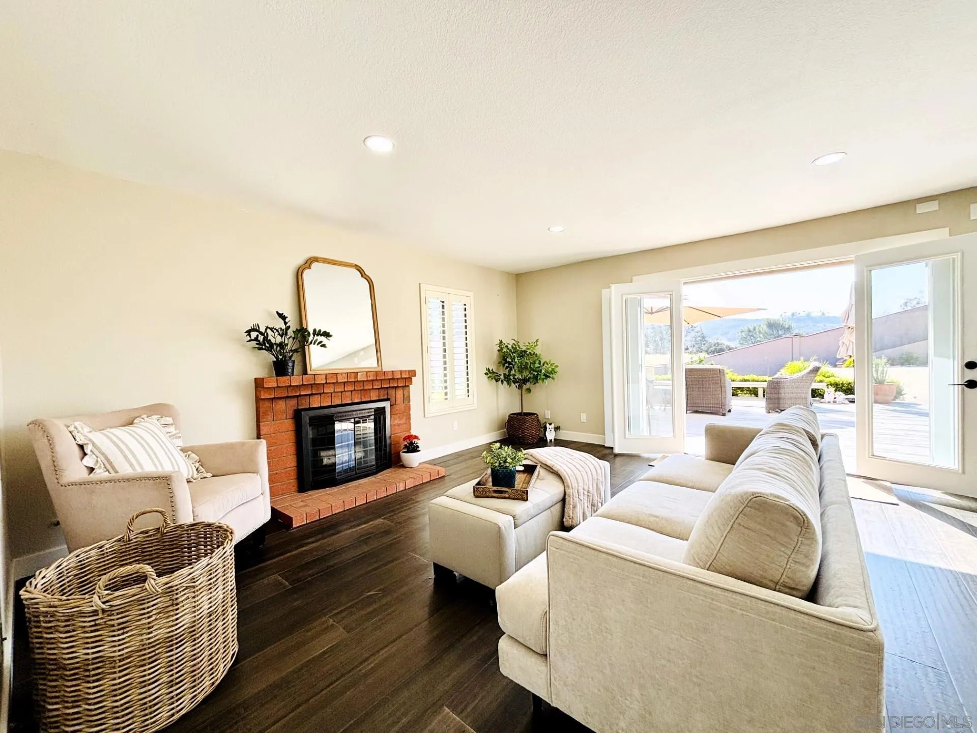 https://cdn.realtyfeed.com/cdn/127/260010928/e4519a3147e0c33c0fc26f3630afebab.webp