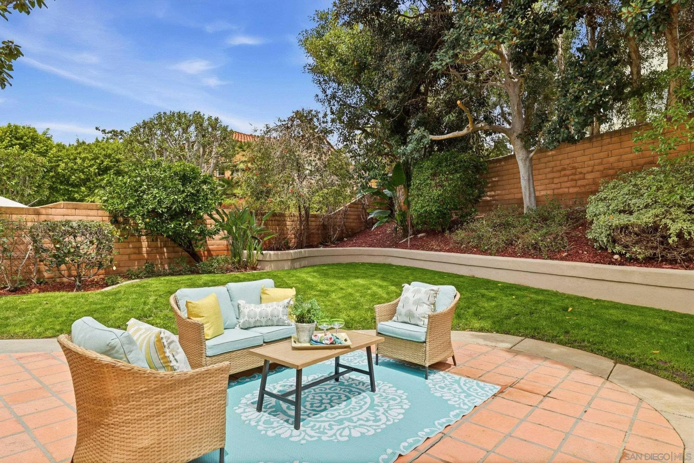 https://cdn.realtyfeed.com/cdn/127/260010929/5bd6be912394fe202c68eb9939b60c88.webp