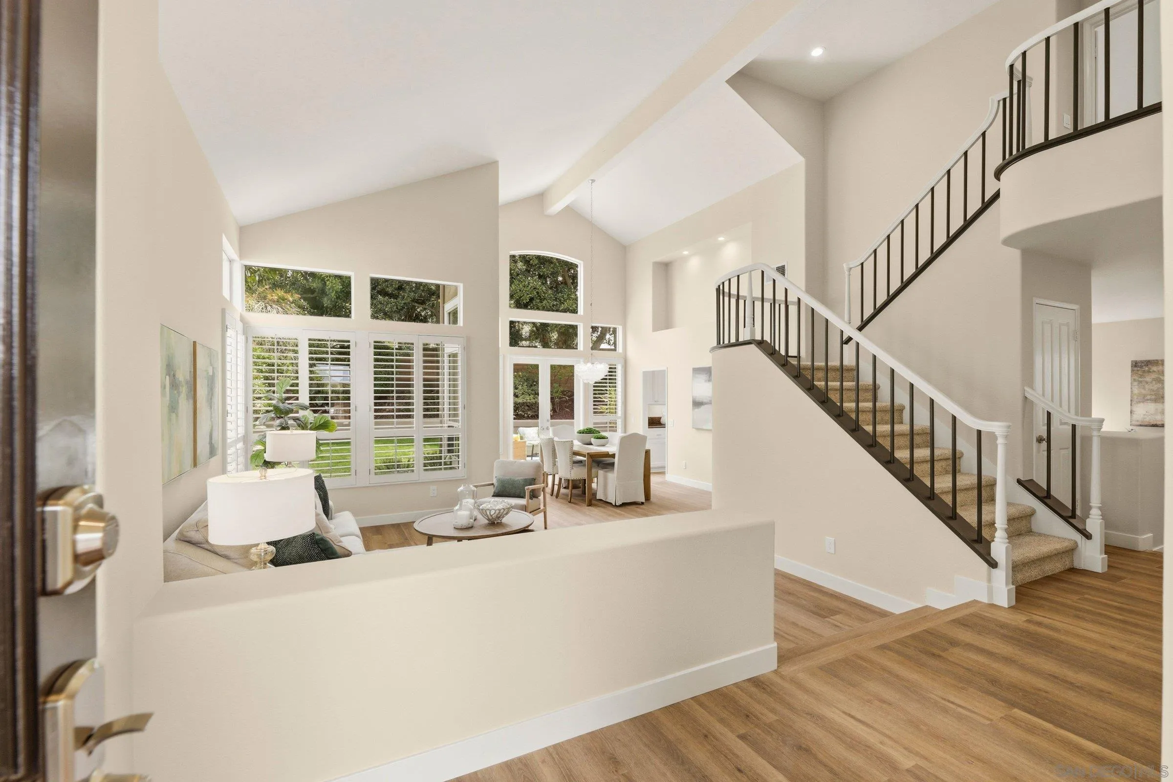 https://cdn.realtyfeed.com/cdn/127/260010929/801c3b9dcbdb9b28752dd6b202ccbacc.webp