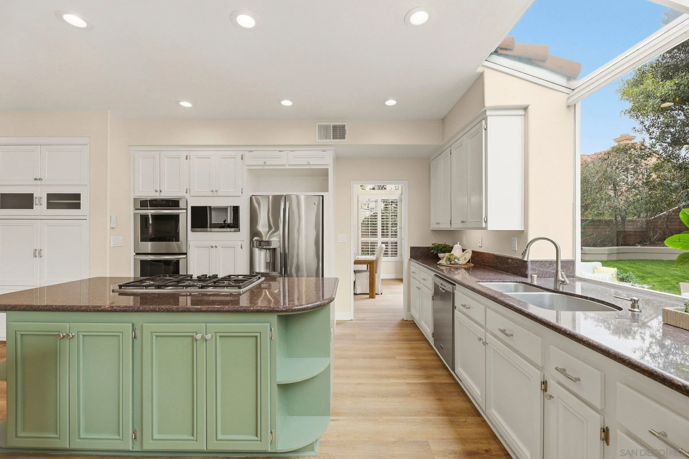https://cdn.realtyfeed.com/cdn/127/260010929/f7912167aa5a0dc4eb8f673dbb5eeba3.webp