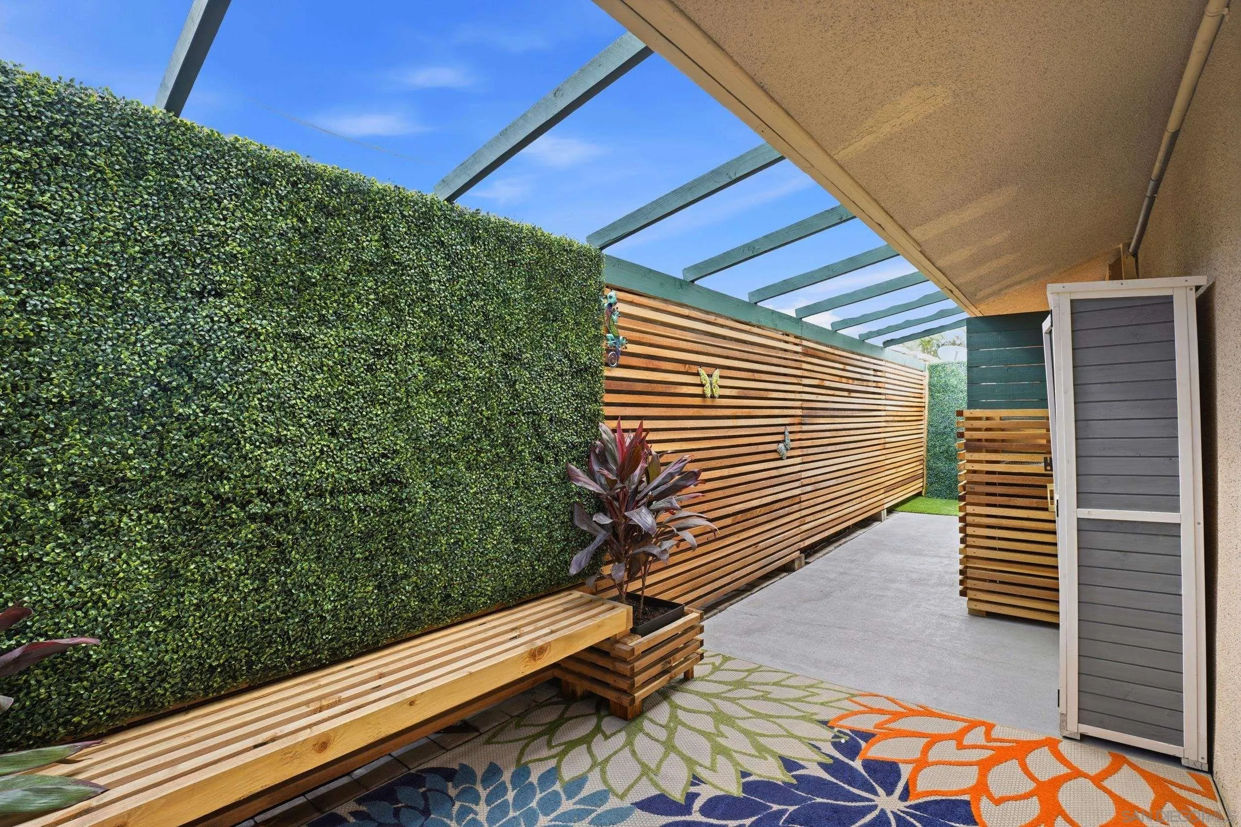 https://cdn.realtyfeed.com/cdn/127/260010933/770258b2c54789d6d234a399d8fab0ab.webp