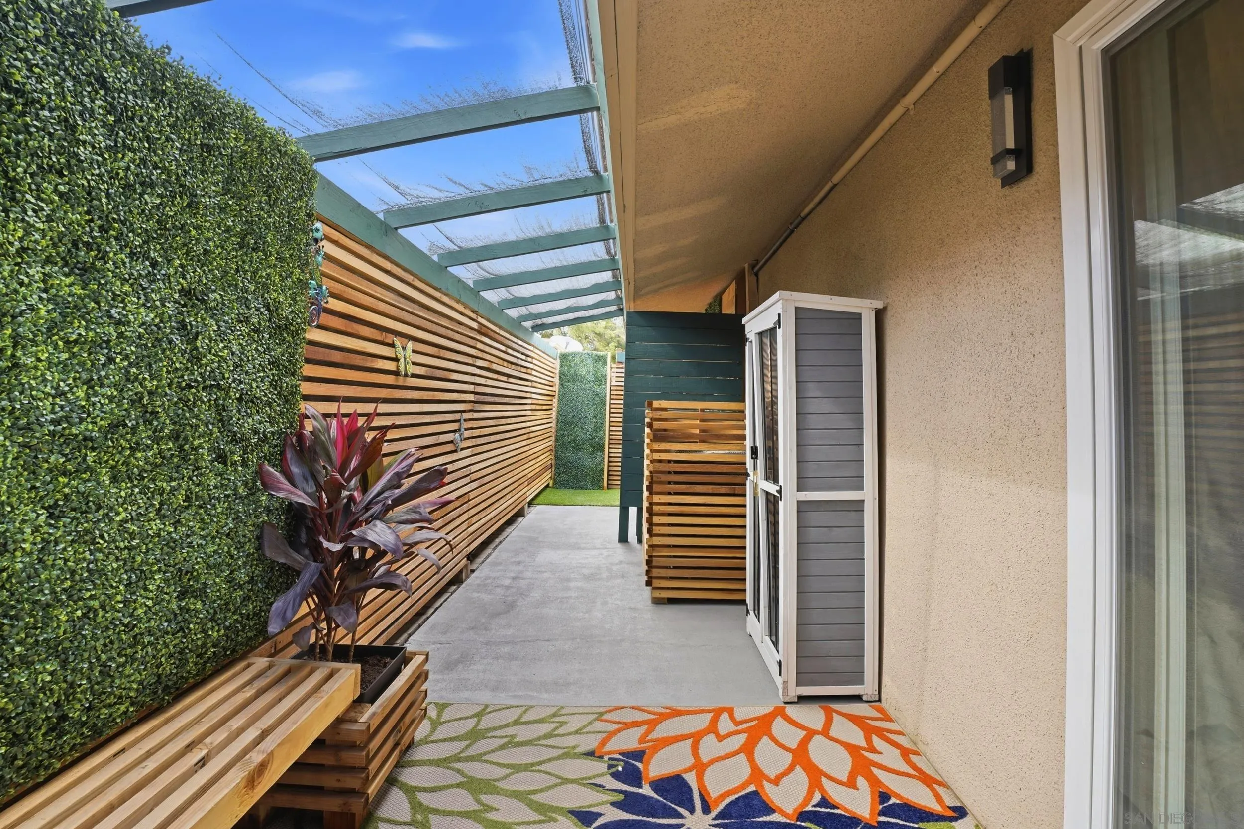 https://cdn.realtyfeed.com/cdn/127/260010933/957525cf464e56eac1dd903adf1c1f69.webp