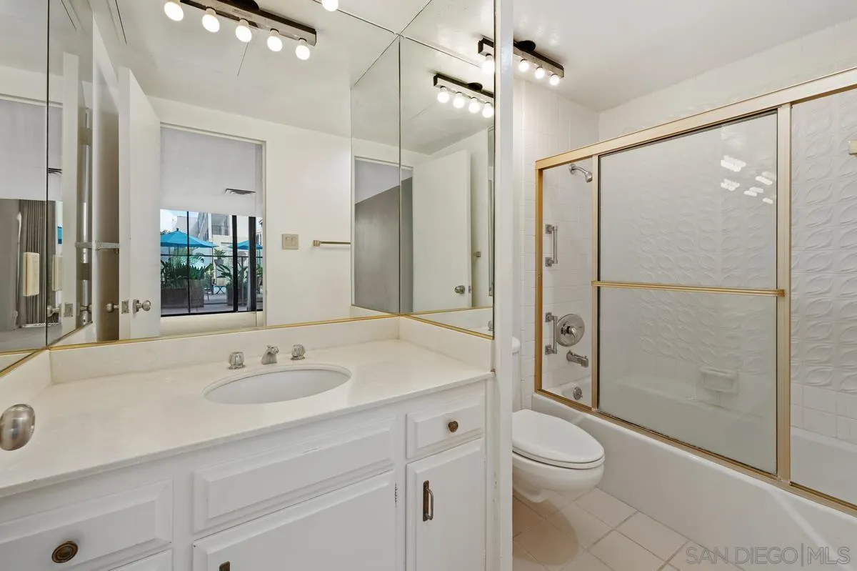 Photo #19: 260010939 Listing: Photo #19