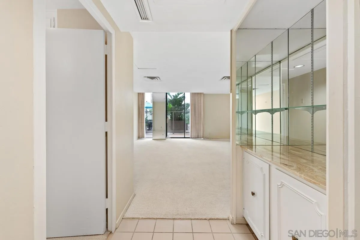 Photo #3: 260010939 Listing: Photo #3