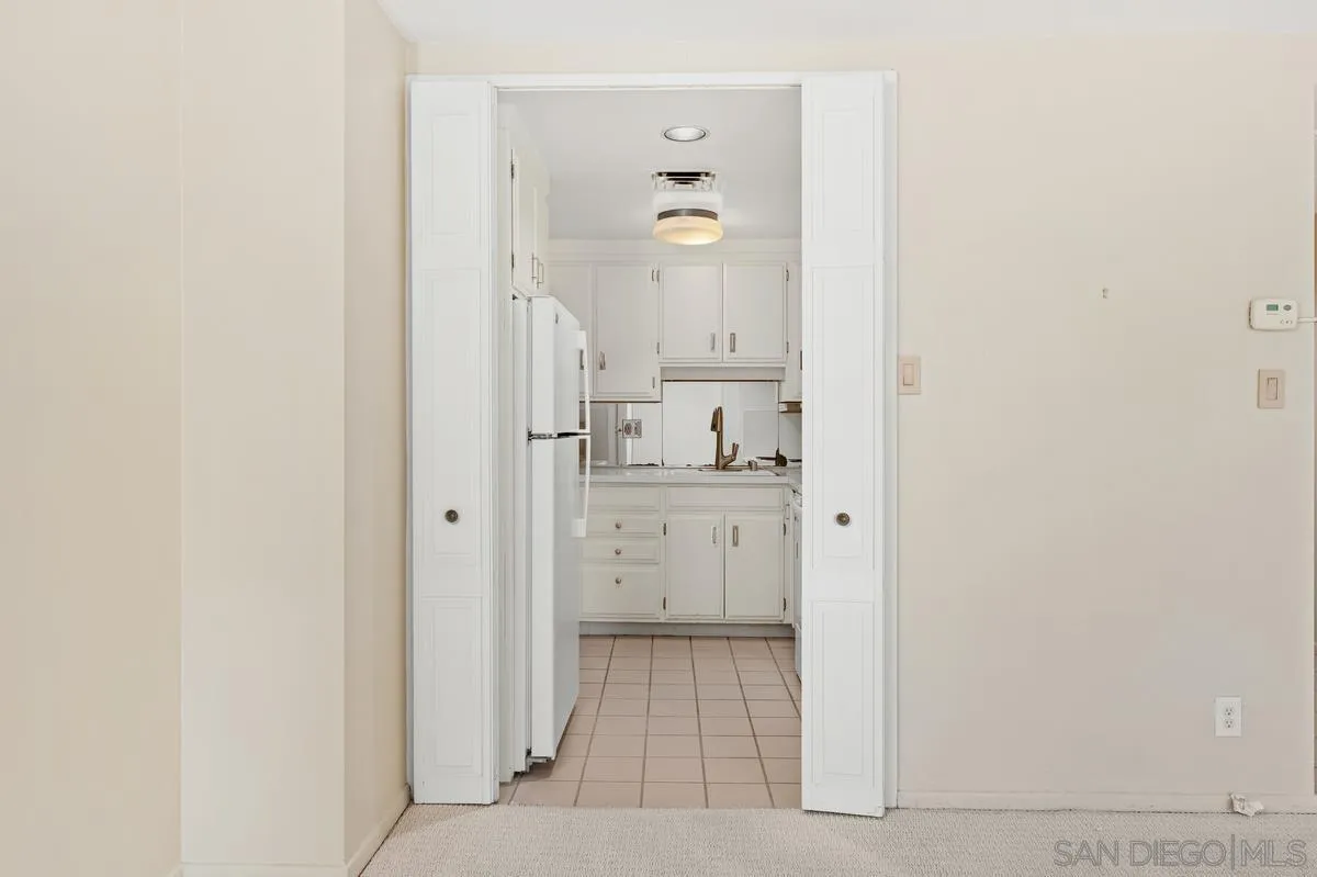 Photo #10: 260010939 Listing: Photo #10