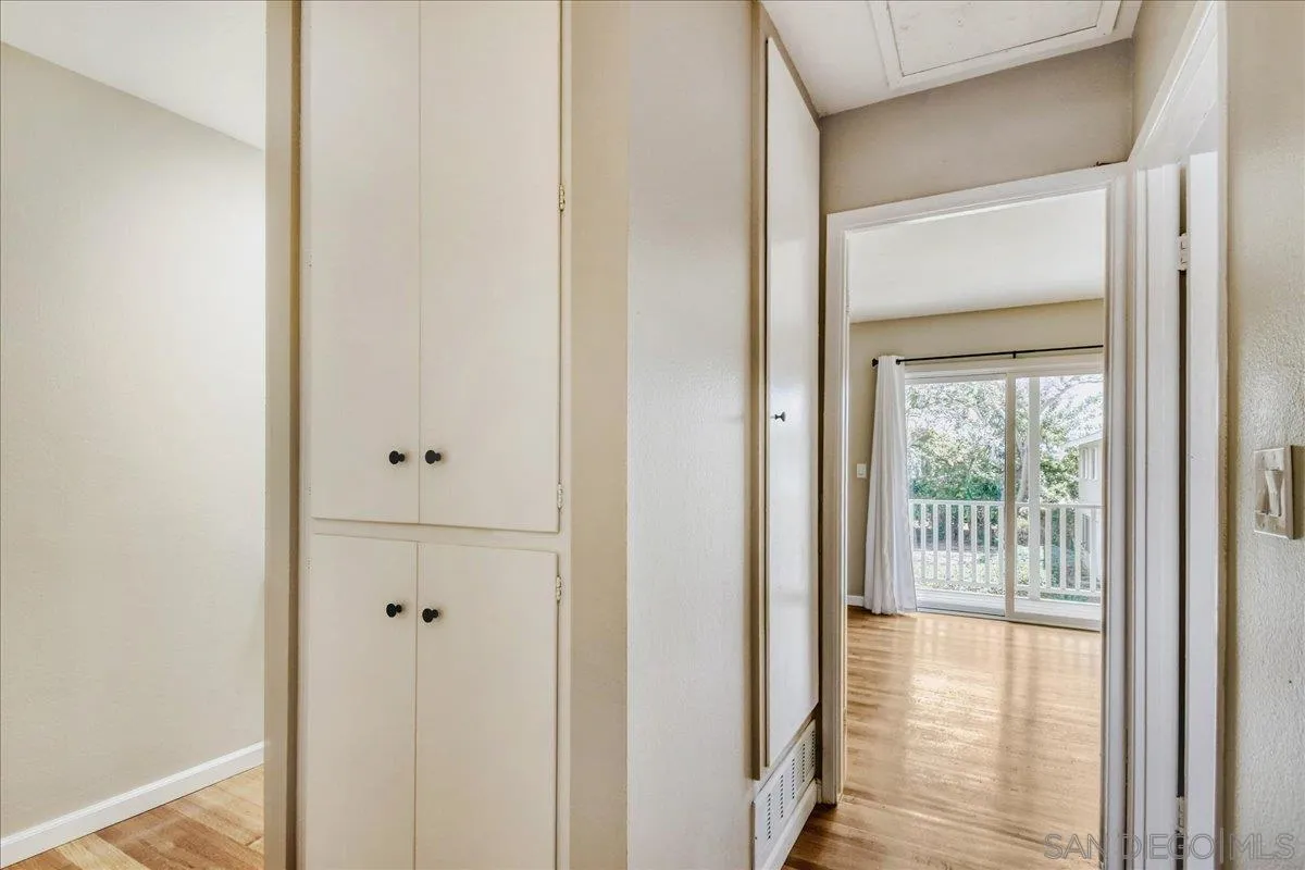 Photo #12: 260010945 Listing: Photo #12
