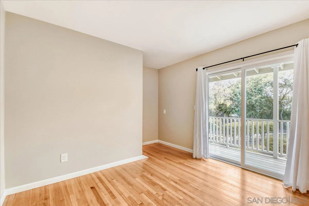 Photo #15: 260010945 Listing: Photo #15