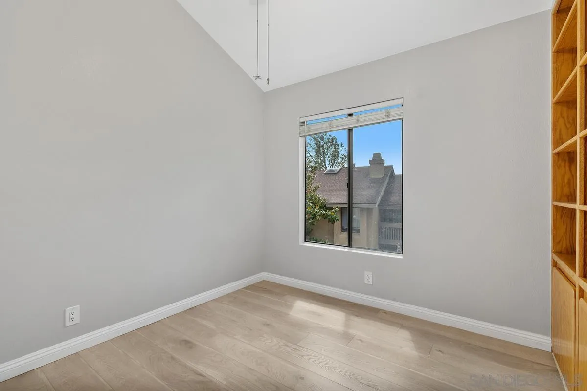 https://cdn.realtyfeed.com/cdn/127/260010947/748aa2ddccd5b5d04d1be0f0bdf9310e.webp