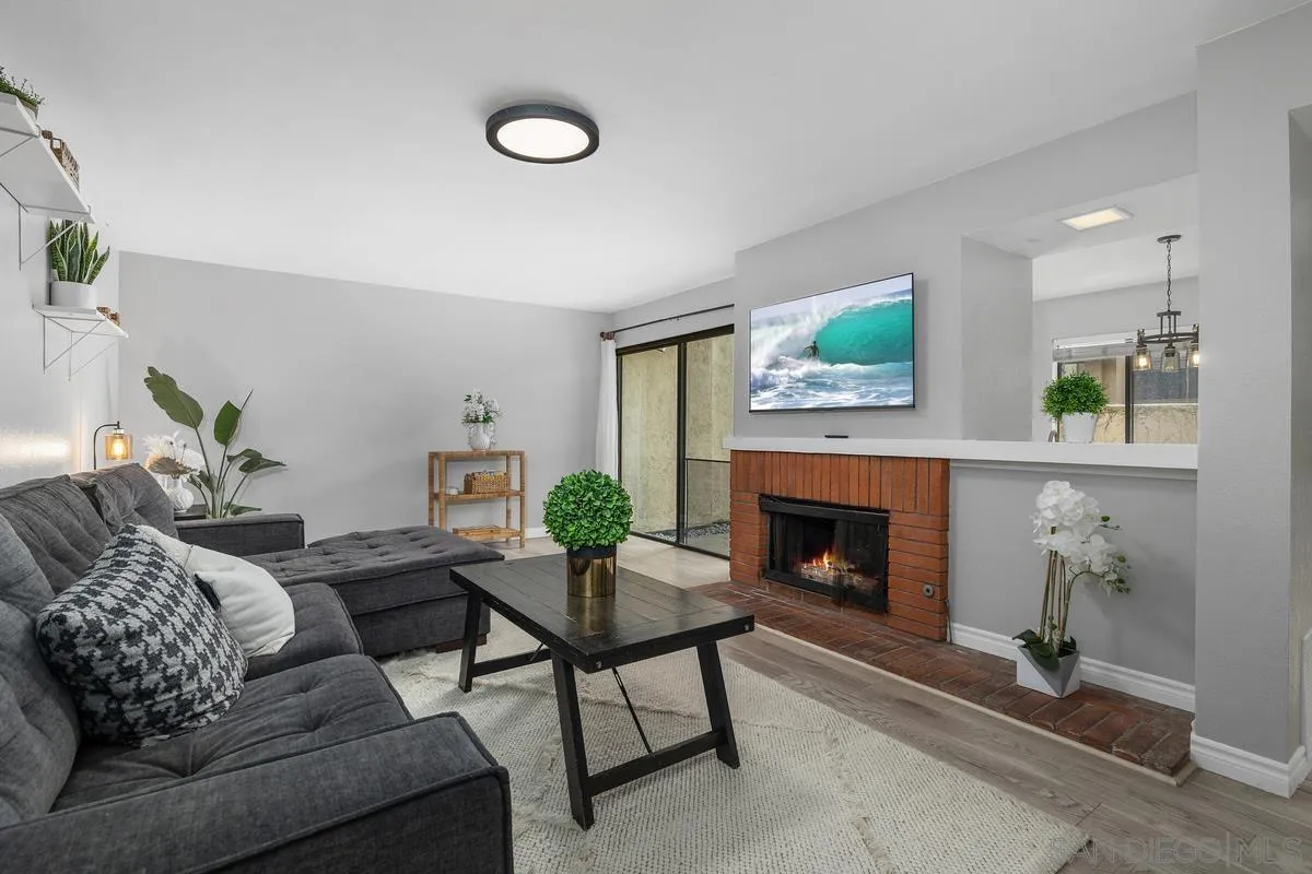 https://cdn.realtyfeed.com/cdn/127/260010947/7e9d80e98ede271e2002582b069b9d6f.webp