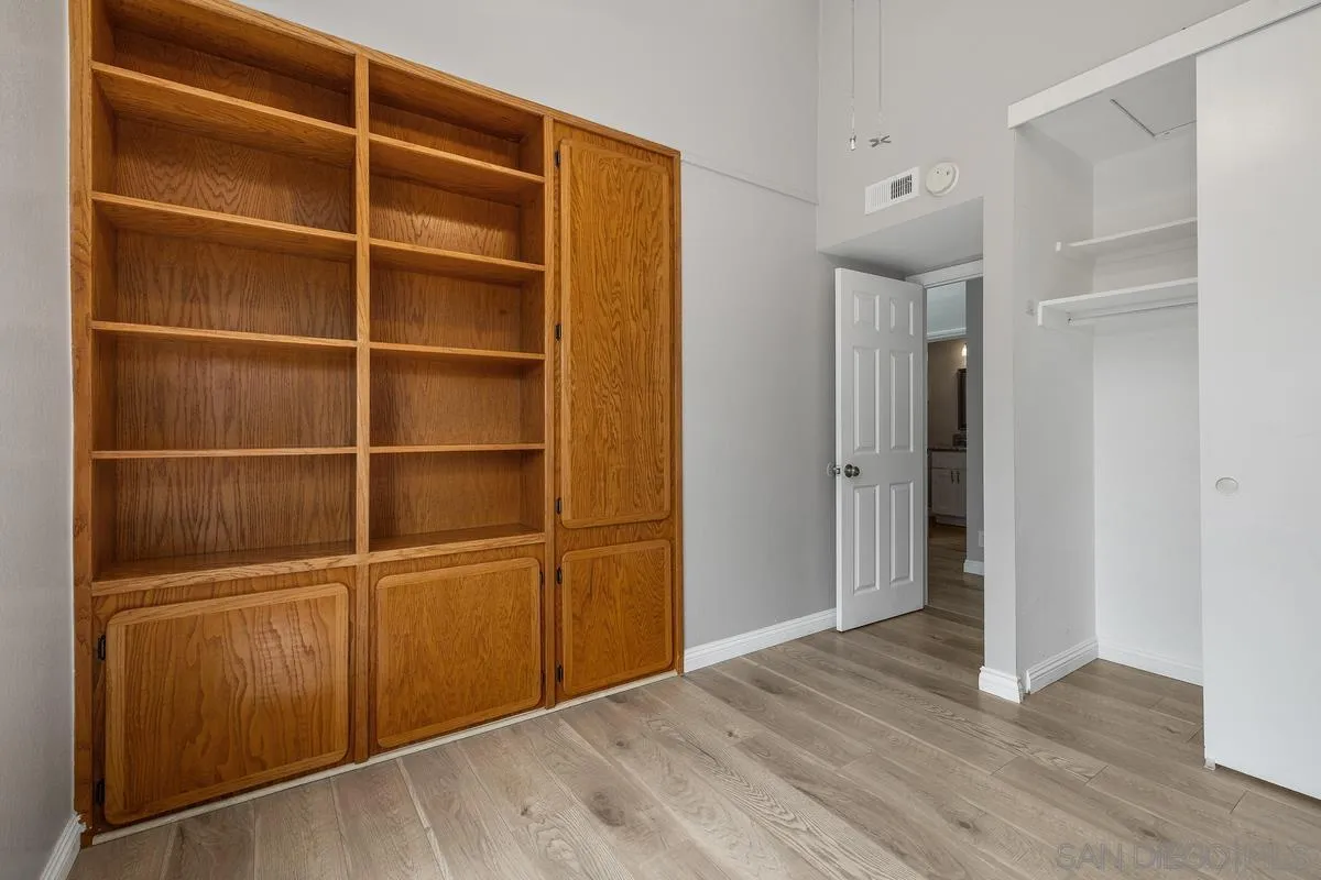 https://cdn.realtyfeed.com/cdn/127/260010947/91d05ee06c8a131364651d913da24148.webp