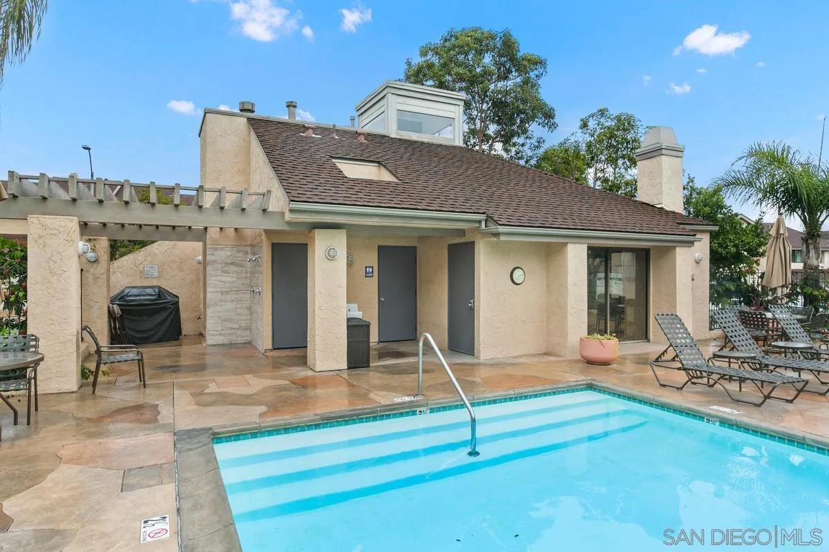 https://cdn.realtyfeed.com/cdn/127/260010947/9a90f5b2e58e4c46bb42a523080a7a2e.webp